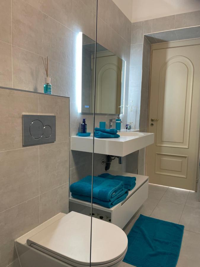 Menton Centre Vue Imprenable Sur Mer Et Jardin Bioves Exterior photo