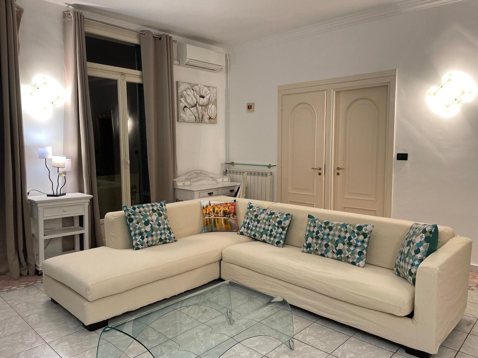 Menton Centre Vue Imprenable Sur Mer Et Jardin Bioves Exterior photo